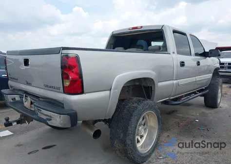 2004 Chevrolet Silverado 2500Hd Lt z USA, uszkodzony, nr VIN 1GCHC23294F248978